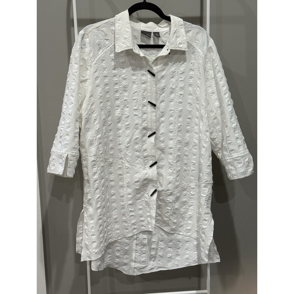 Chicos Travelers Collection Flowy Blouse 3 Coastal Lagenlook Mature Minimalist
